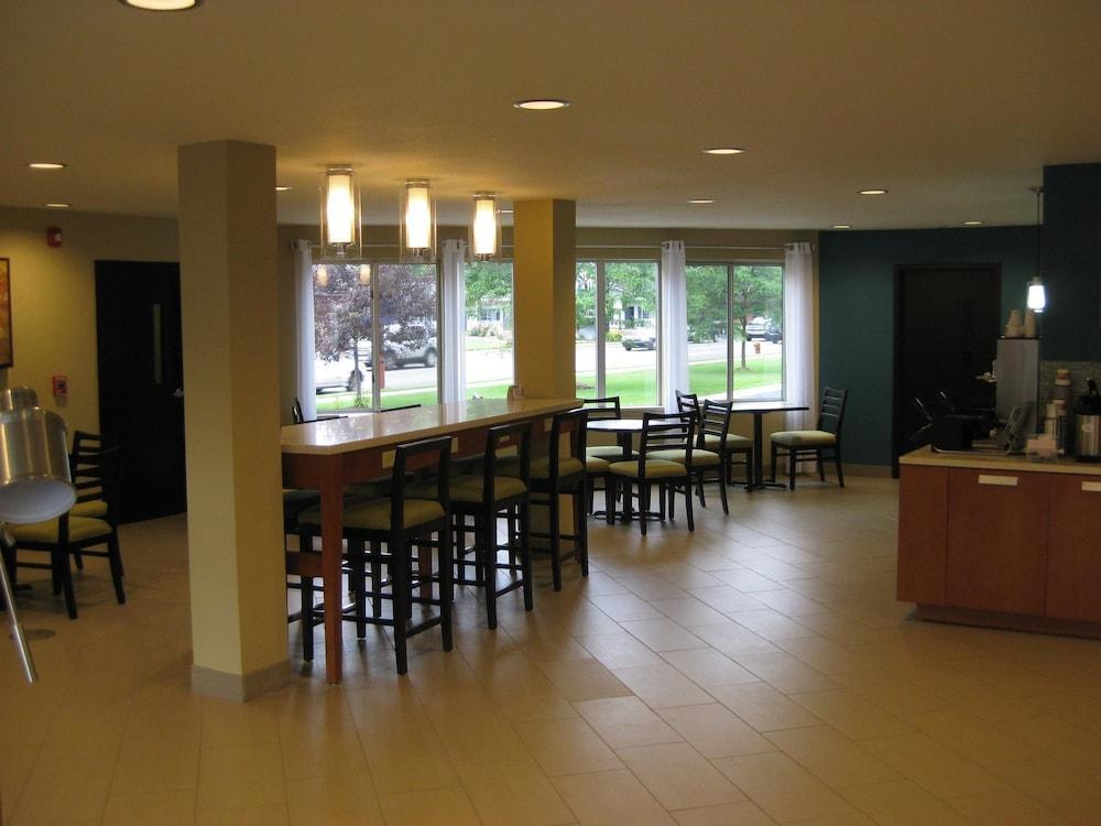 Best Western Plus Traverse City Exteriér fotografie