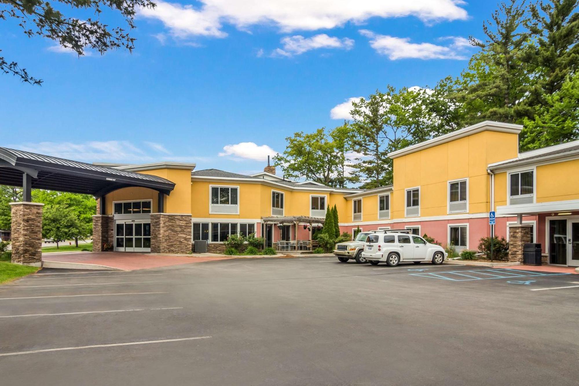 Best Western Plus Traverse City Exteriér fotografie